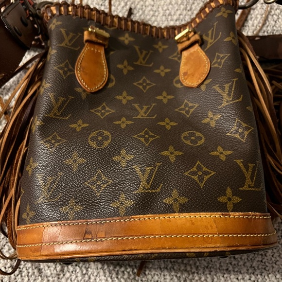 LV Revamped Bag - Picture 7 of 9